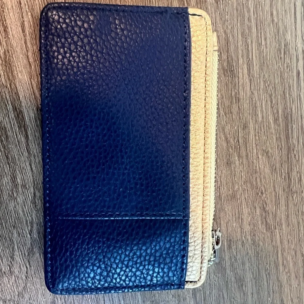 GAP Navy and Tan Leather Card Holder